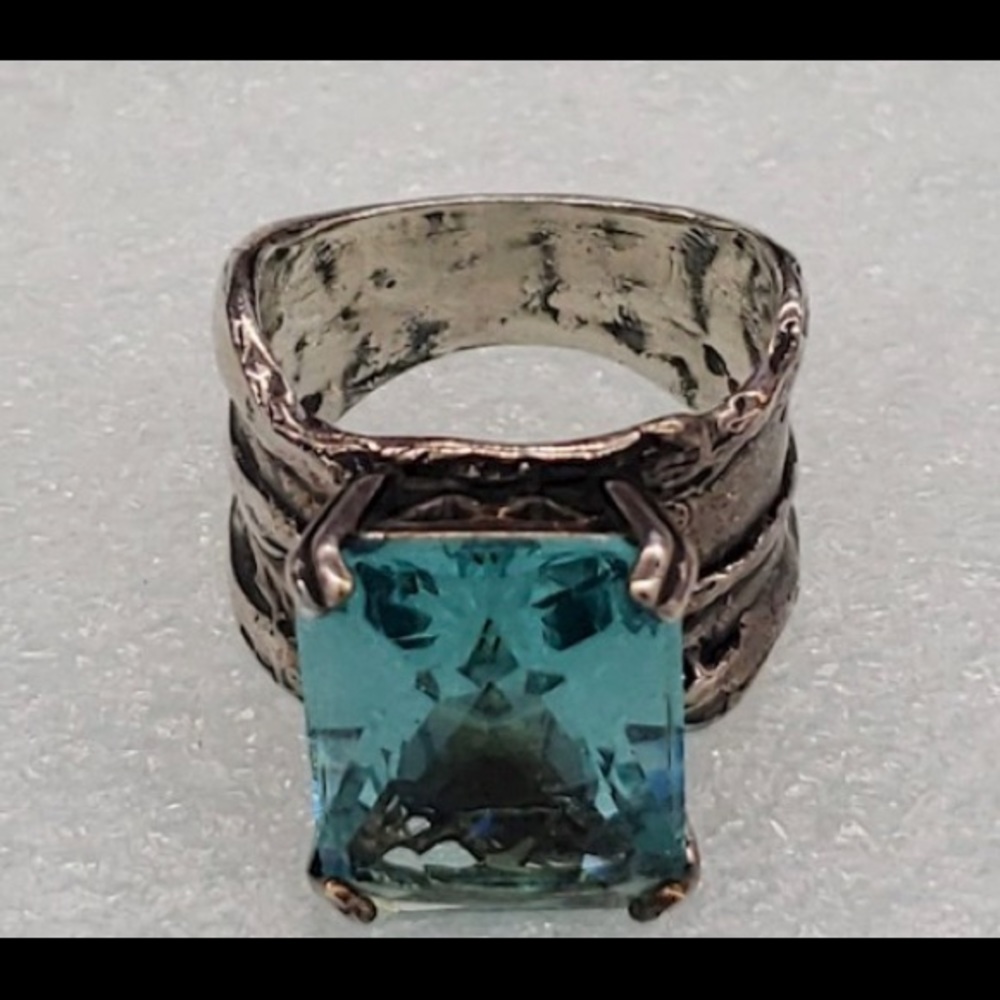 Silpada sterling silver aquamarine ring.  Size 5.5